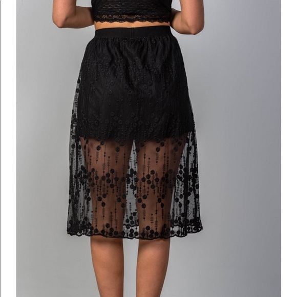 Arrived!!💕 Black Boho Lace Midi Skirt💕 - Picture 4 of 4